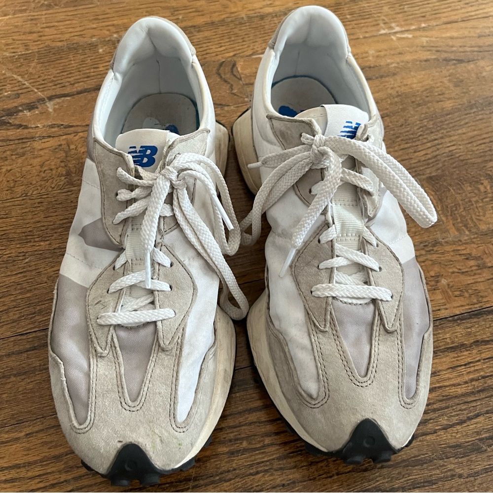 New Balance 327 Women’s Size 10.5